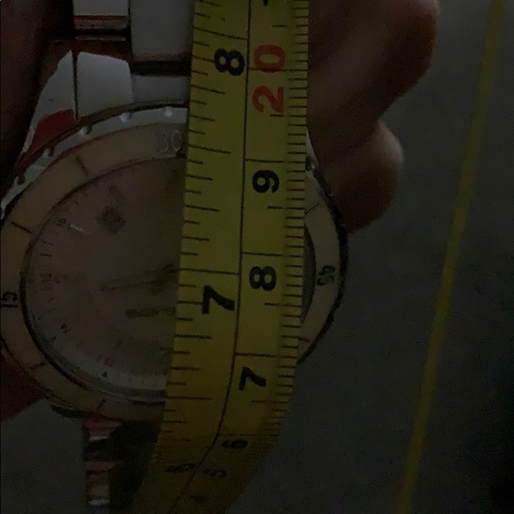 Michael Kors mother of pearl watch - Picture 7 of 7